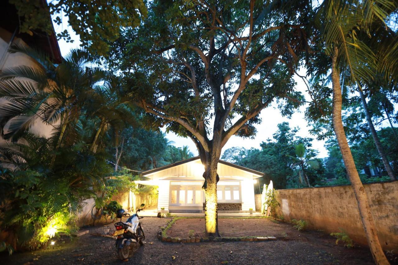 Mahagedara Dickwella Hotel ภายนอก รูปภาพ