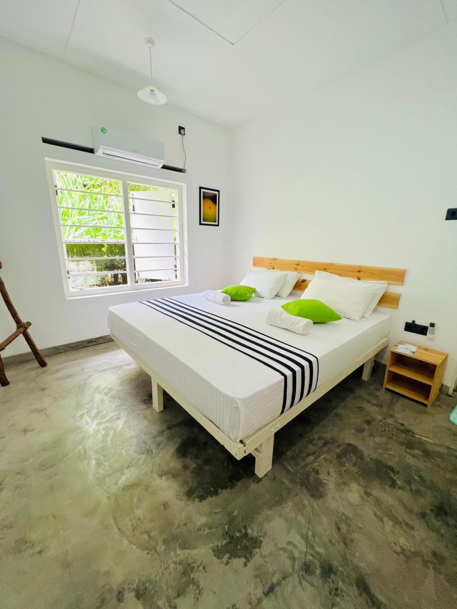 Mahagedara Dickwella Hotel ภายนอก รูปภาพ